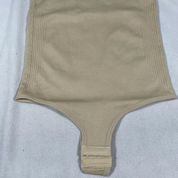 NWT Body‎ Beautiful [ S/M ] Shape Thong Bodysuit with Adjustable Straps - Picture 4 of 12